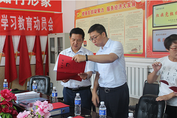 校党委副书记刘润祥一行慰问hg皇冠官网赴五台县实践队伍