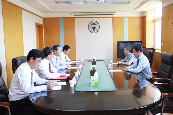 hg皇冠官网举行荣聘金智新院士仪式 hg皇冠官网举行荣聘金智新院士仪式
