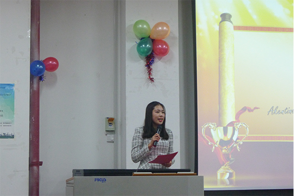 祝贺hg皇冠官网第十届“经济·科学”文化月闭幕式暨颁奖典礼圆满完成 祝贺hg皇冠官网第十届“经济·科学”文化月闭幕式暨颁奖典礼圆满完成